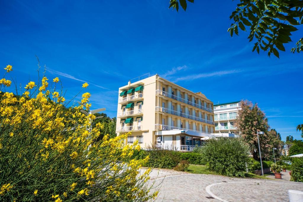 גביצ'ה מארה Hotel Adler מראה חיצוני תמונה