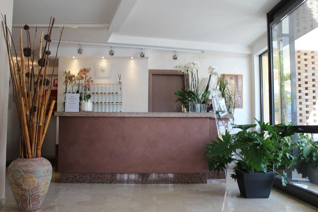 גביצ'ה מארה Hotel Adler מראה חיצוני תמונה